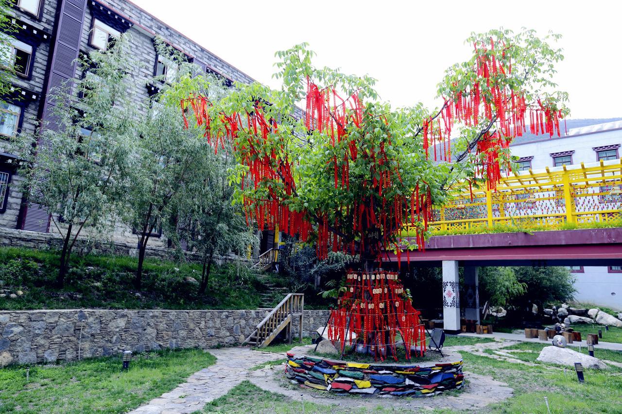 Ramada Encore Daocheng Yading Exterior foto