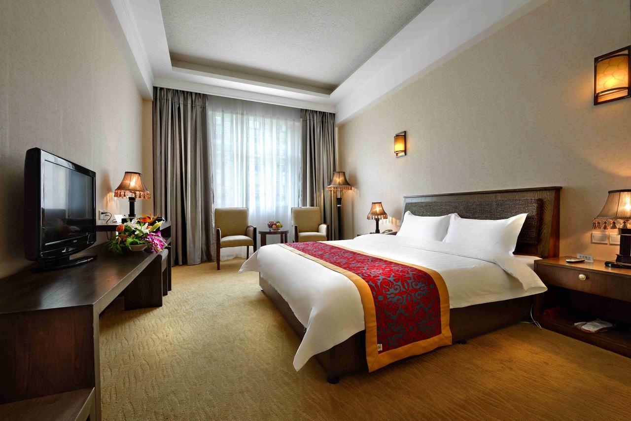Ramada Encore Daocheng Yading Exterior foto